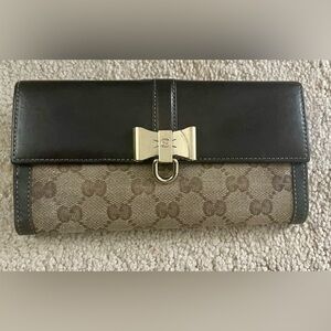 Authentic Gucci Brown/Beige long wallet